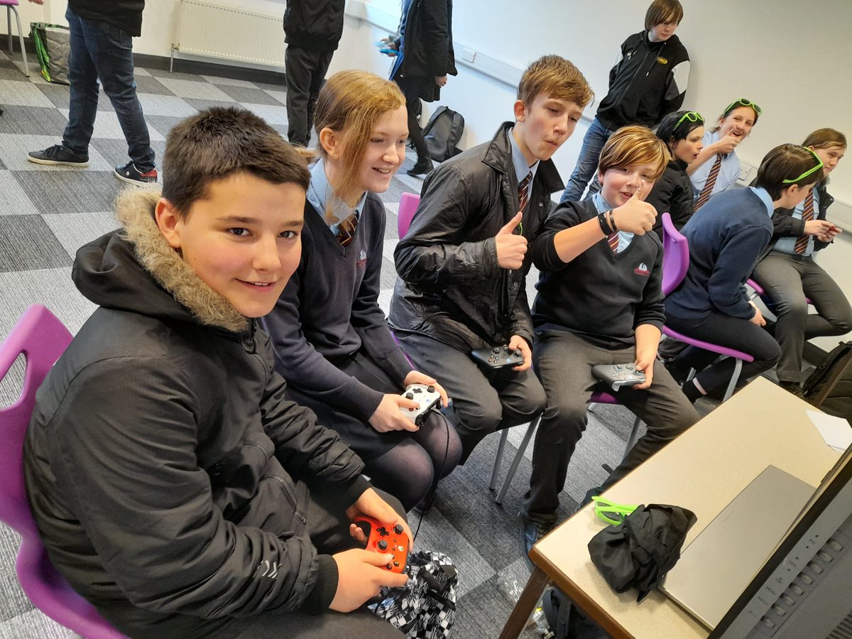 Our Year 9 &amp; 10 students also enjoyed the experience today. Many thanks to <a href="/YepsRCT/">YEPS</a> @ColegyCymoedd <a href="/PoblGwaith/">People&Work</a> for the opportunity to take part in Digifest