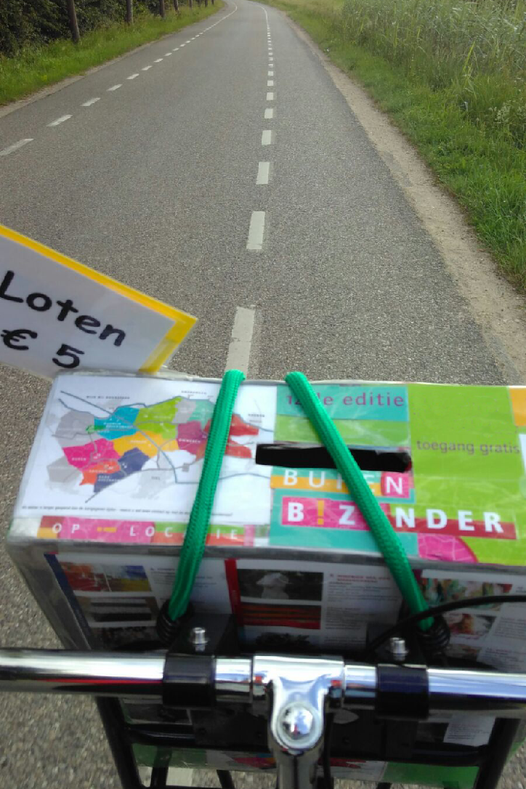 kunstrouteburen's tweet photo. Koop een #lot en win een #kunstwerk!
Ook dit jaar verkopen we tijdens de #kunstroute #loten van € 5,-. Met een lot kan je een kunstwerk #winnen t.w.v. € 500,-.  Kijk op de website naar de te winnen werken: https://t.co/jrMazvKTgr
Maak er een heerlijk #weekend van in de #Betuwe. https://t.co/YxPGPOP2uV