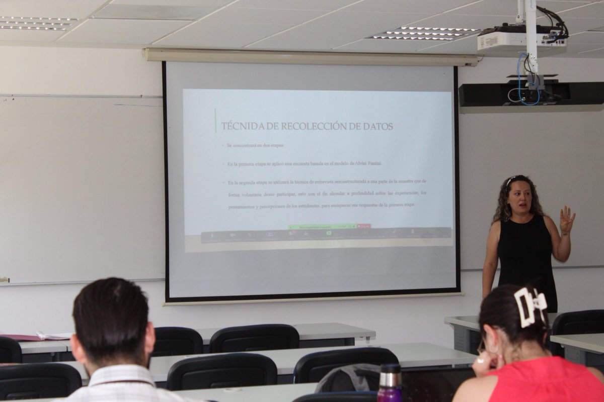 MaestriaESI's tweet photo. 📣Así se vivió el Encuentro de Jóvenes Investigadores en Educación Superior Internacional en CUCEA de la #MESI #DGES #MGPES📚
El lunes 23/may/22 los estudiantes presentaron los proyectos de investigación enfocados en la educación superior internacional que han estado realizado https://t.co/fkkJiAZpcz