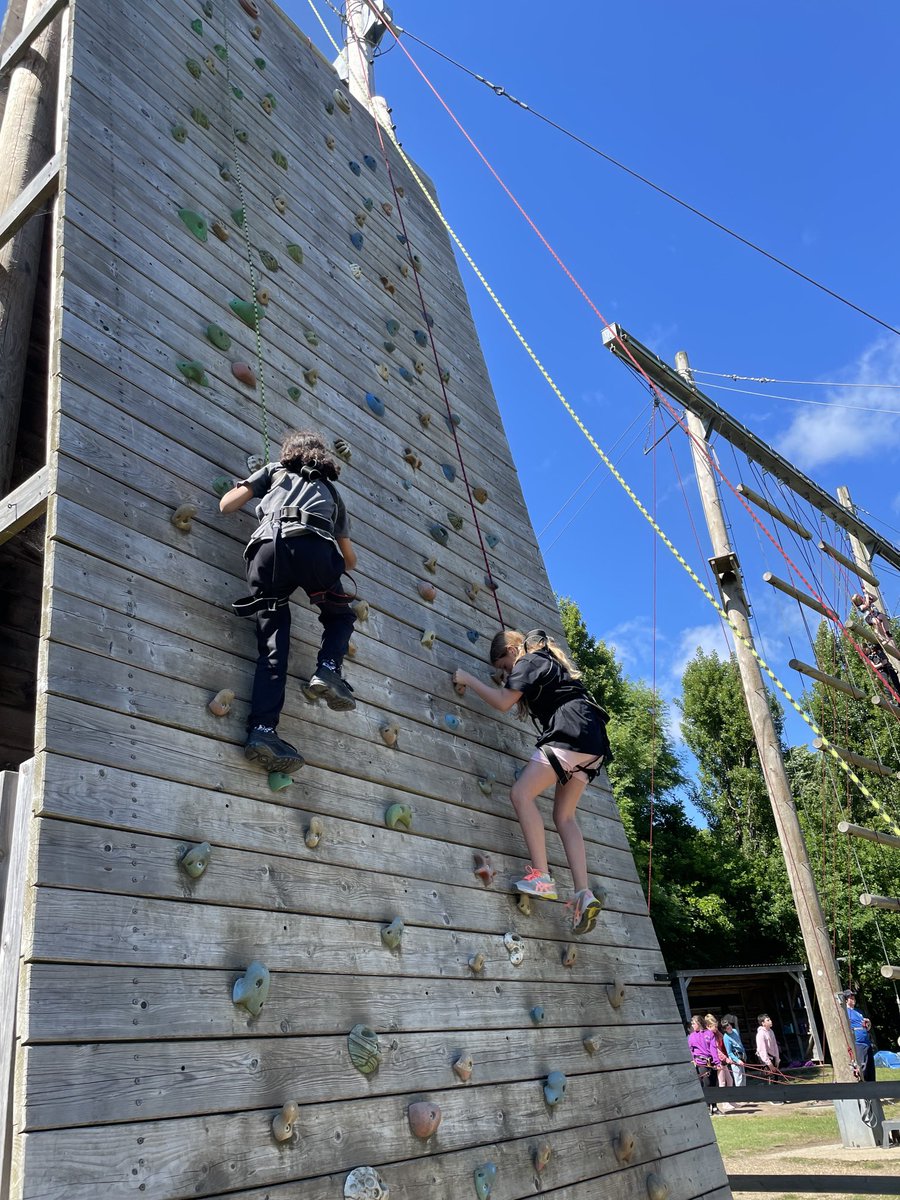 ManorHseSchool's tweet photo. Year 6 girls were all great climbers making it to the top of the tower #IndividualChallenge https://t.co/G2AIr73fkc