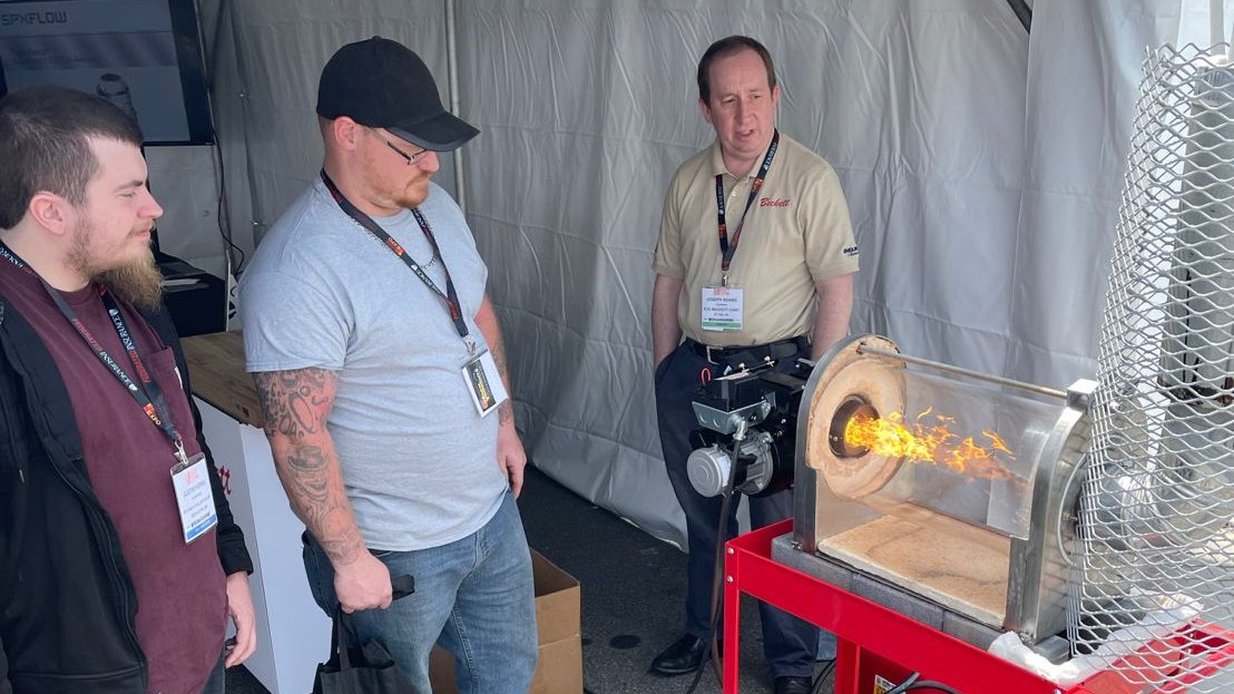 phcppros's tweet photo. The #PHCPPros team is thrilled to attend the #EasternEnergyExpo this week! The outdoor Live Fire Demos are always a great part of the event.
#EEE #Hydronics https://t.co/hwOZjjRw4t
