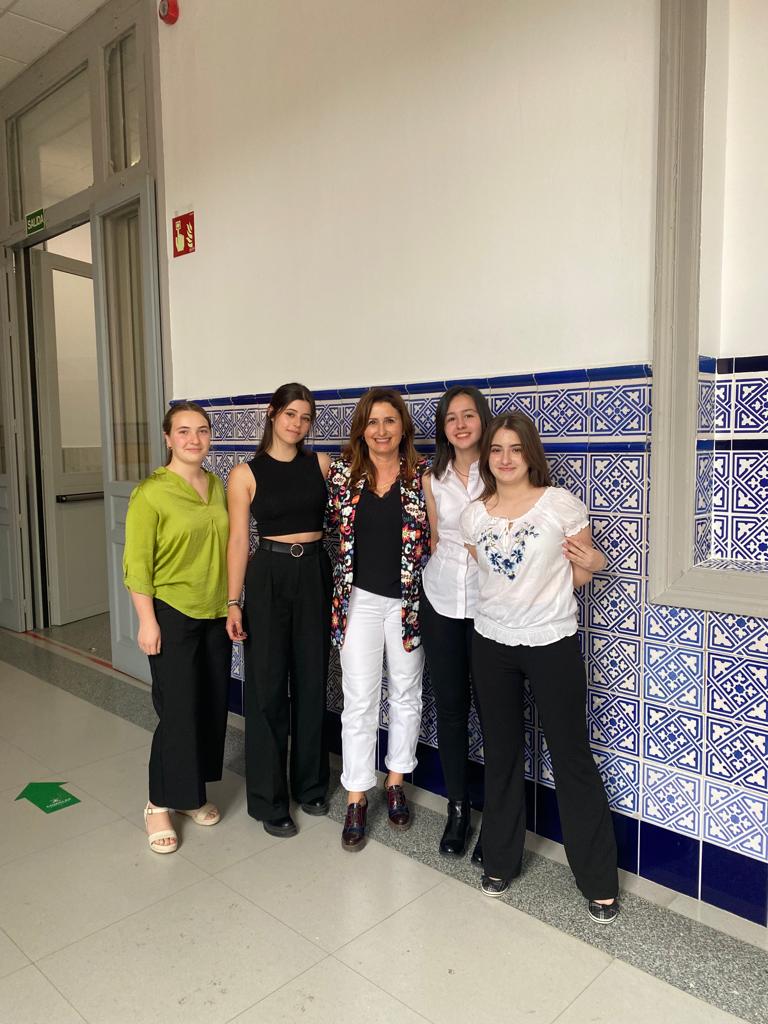 IES_IgnacioEllacuria tweet media