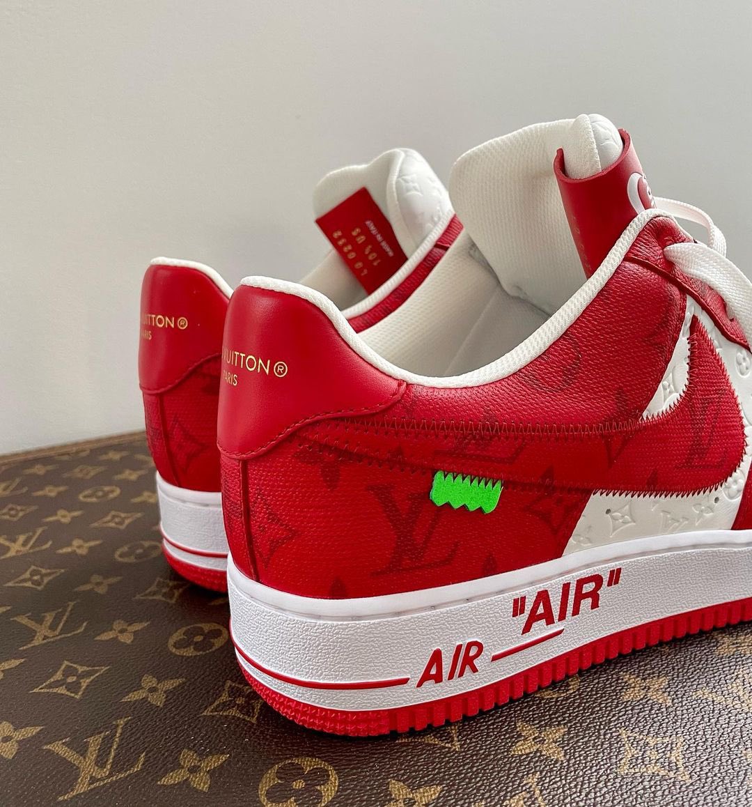 Ovrnundr's tweet image. Louis Vuitton x Nike Air Force 1 by Virgil Abloh “Red/White”

Photo: benoitlouisvuitton
