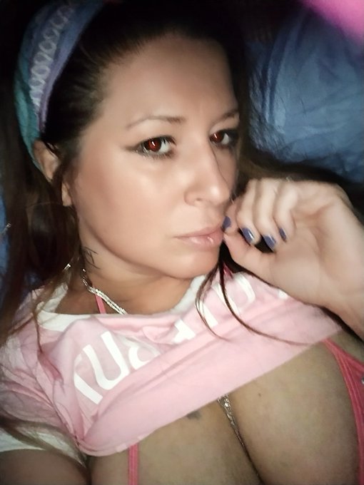 Who wants a FREE membership to my OF for the week?  DM me for the link... https://t.co/wbB5q9cOaT<a href="/tag/onlyfans"class="tags"><span>#onlyfans</span></a>