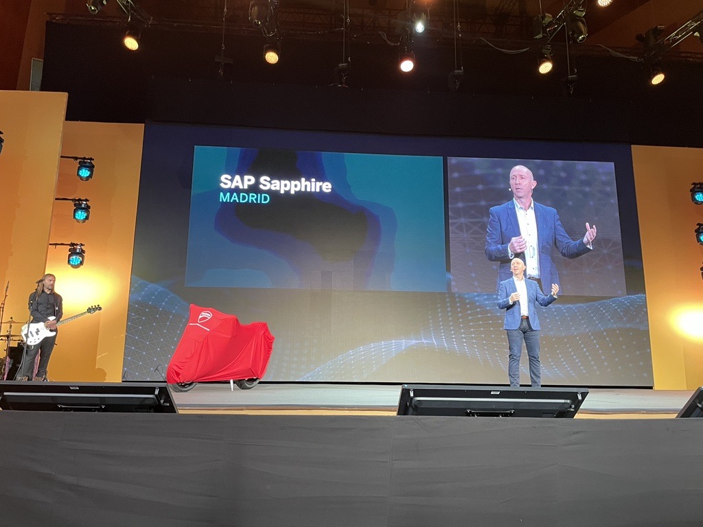#SAPSapphhireMadrid is a wrap! Today showed me (again):
1. Trust is not only key but also the fundamental basis for strong partnerships – embrace it.
2. #SAPBTP is the platform of SAP’s future and the operating system to give businesses the agility and resilience they need.