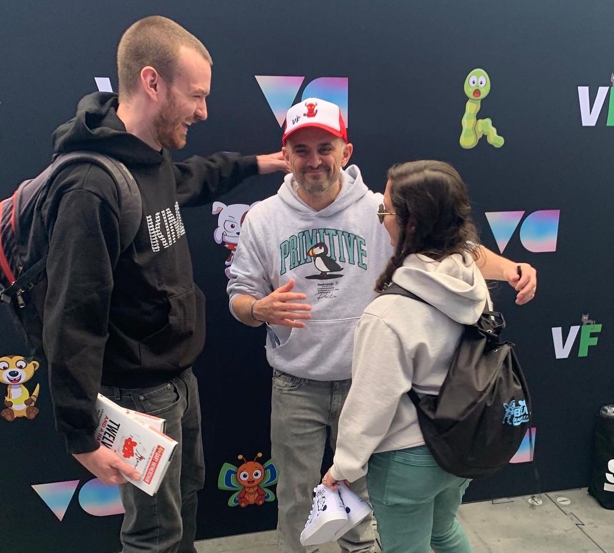 Carly aka ComTar tweet media