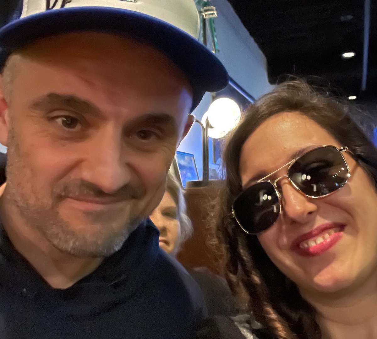 Carly aka ComTar tweet media