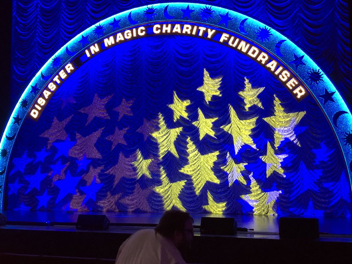 lizhannam's tweet image. I think @brumhippodrome will have to pull a 🐇 out of a 🎩 for tonight’s performance- #MagicGoesWrong