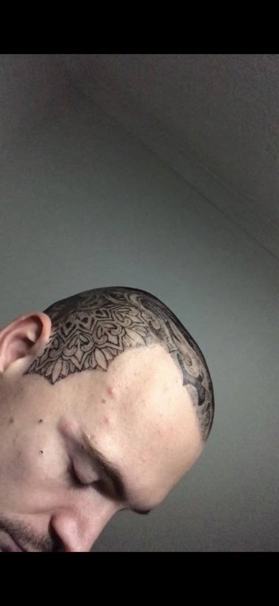 Kevin_Newcastle's tweet photo. All done with @TKTXNumb TKTX gold. It’s incredible how much faster the artist can finish your tattoo when you’re numbed up. https://t.co/C0xwChDktG