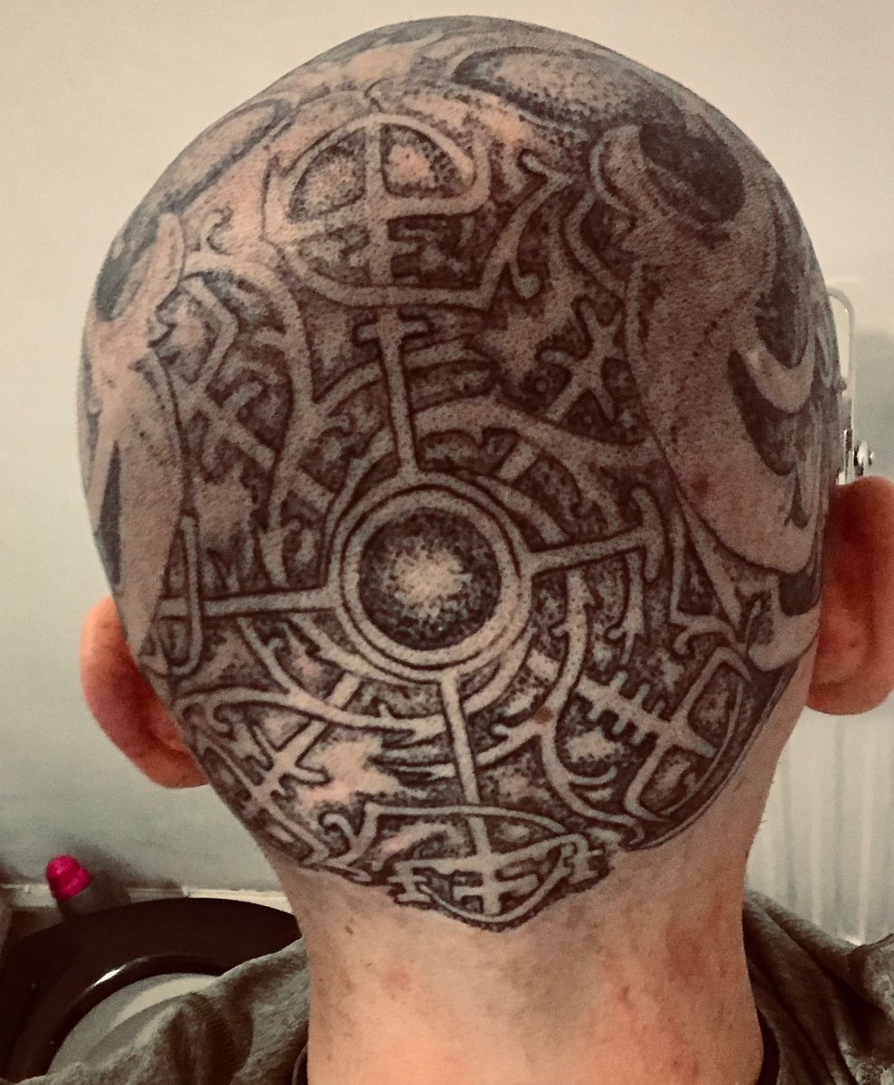 Kevin_Newcastle's tweet photo. All done with @TKTXNumb TKTX gold. It’s incredible how much faster the artist can finish your tattoo when you’re numbed up. https://t.co/C0xwChDktG