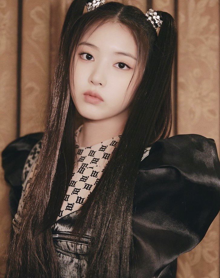 NMIXX(エンミックス・エンミ) ジウ(JIWOO) トレカ