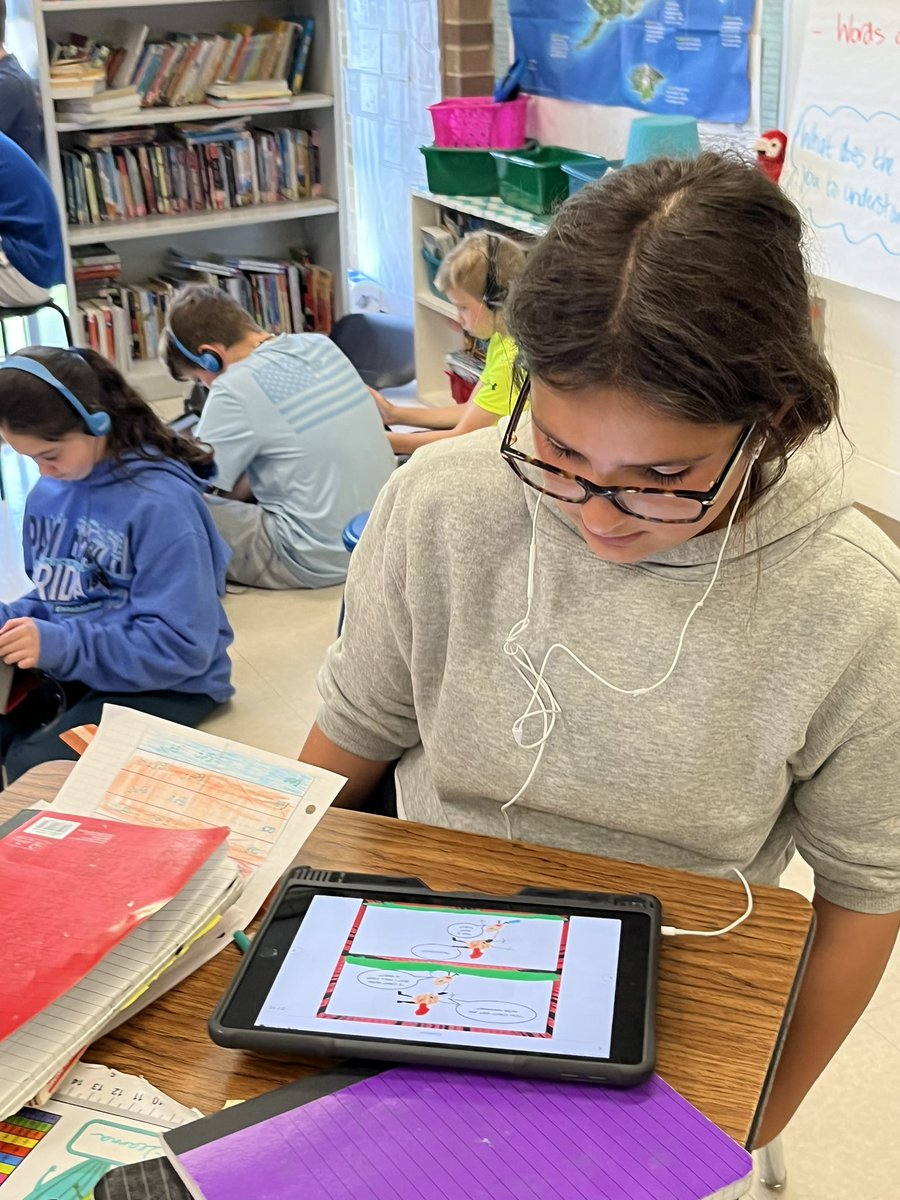 Lines3MW's tweet photo. Celebrating our awesome comic book unit by reading our classmates’ books while listening to the audio recordings. What a great way to enjoy each other’s writing! @Lines_Principal @Lines220 #seethestudent220 #wegotthislines https://t.co/IklXT3Md0C