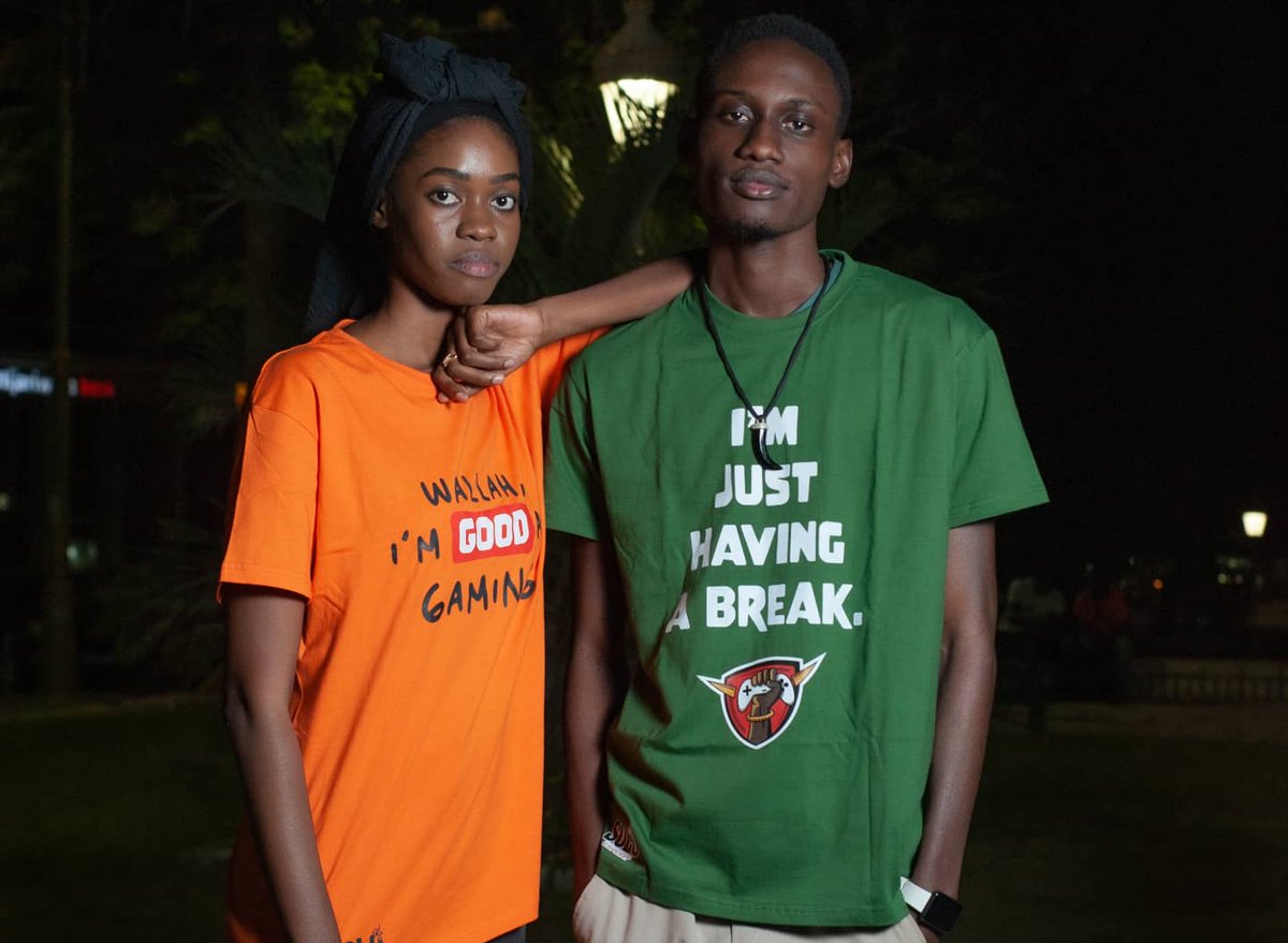 Salut la famille! On a deux incroyables nouvelles!🥳

1: Les t-shirts SoloNation sont enfin disponibles et à 10.000fr
2: Le site web Solo Esport est officiellement lancé!

Commandez en DM ou sur le site et profitez d'une réduction de 30% sur les t-shirts!

code promo:foussegaming