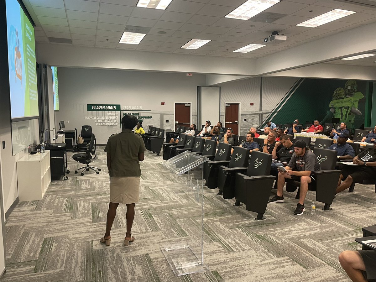NFF Tampa Chapter (@nfftampa) on Twitter photo Thank you Dr. Angela Floyd of <a href="/HillsboroughSch/">Hillsborough Schools</a> Mental Health for sharing the resources with our coaches for our student athletes. <a href="/HCPSAthletics/">HCPS Athletics</a> Thank you Dr. Angela Floyd of <a href="/HillsboroughSch/">Hillsborough Schools</a> Mental Health for sharing the resources with our coaches for our student athletes. <a href="/HCPSAthletics/">HCPS Athletics</a>