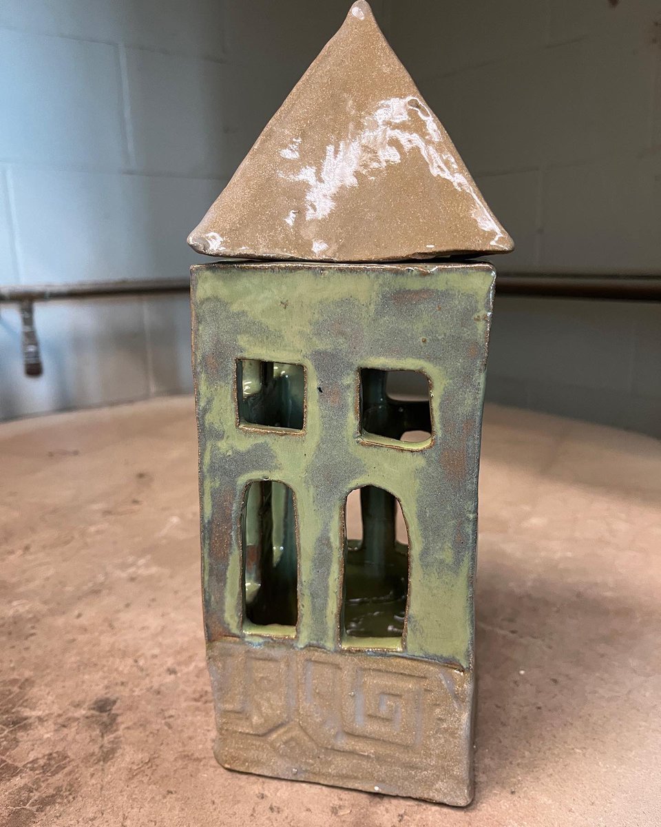 TrishaAbel's tweet photo. Finished Architectural inspired Lanterns from Ceramics 2. Love seeing these glazes come out! #MontiMagic #MontiArts https://t.co/3XlPys2kza
