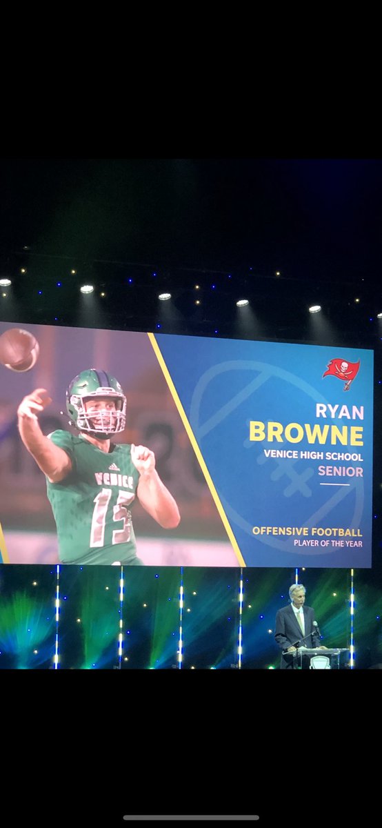 Grateful to be named the Tri County player of the year! Not possible without my guys up front! <a href="/VJPortell/">Vinnie Portell</a> <a href="/maffsports/">Dennis Maffezzoli</a> <a href="/VeniceIndianFB/">VeniceIndianFootball</a> <a href="/john_p34/">John Peacock</a>