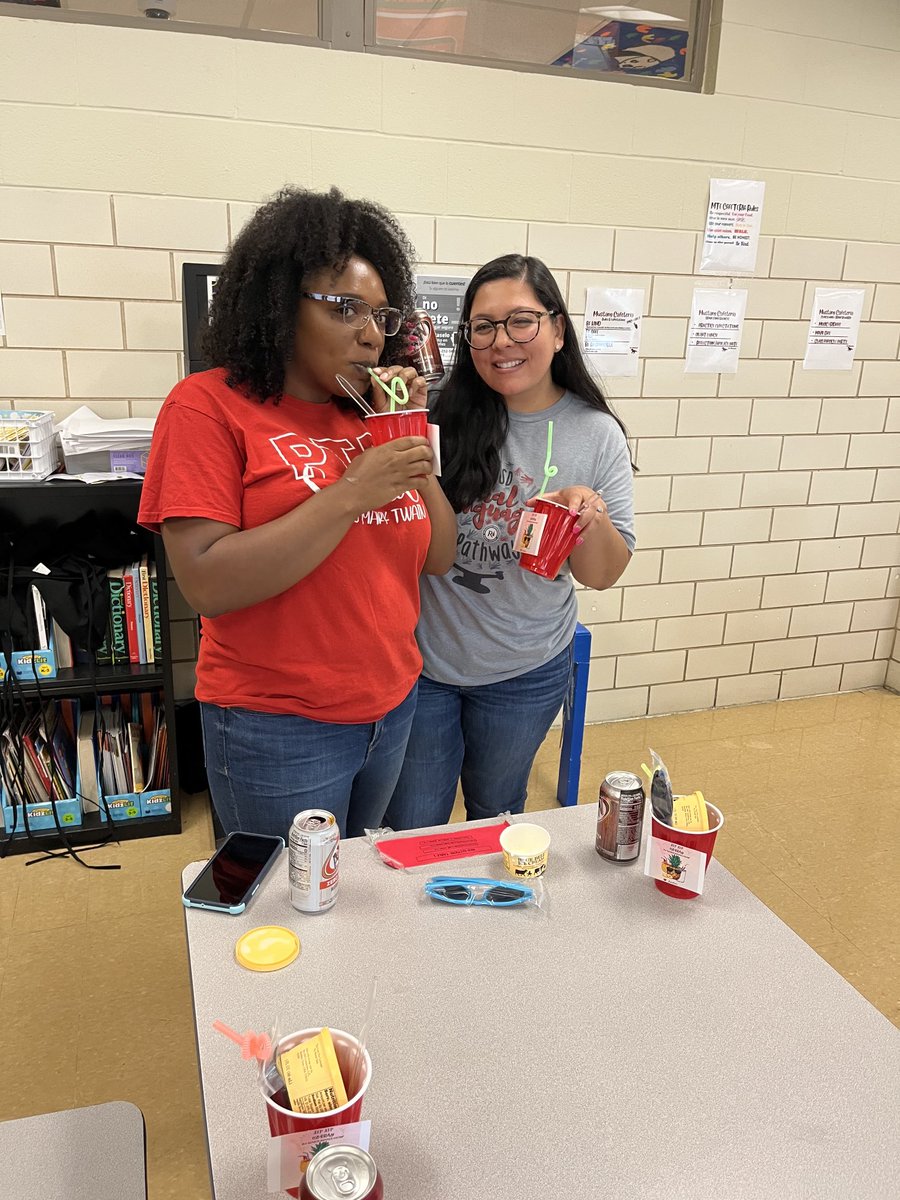 EslEllen's tweet photo. “Floating” into summer!  Thank you Sunshine Club for the ice cream floats today! #MTEMustangs https://t.co/8LxmwEO17R