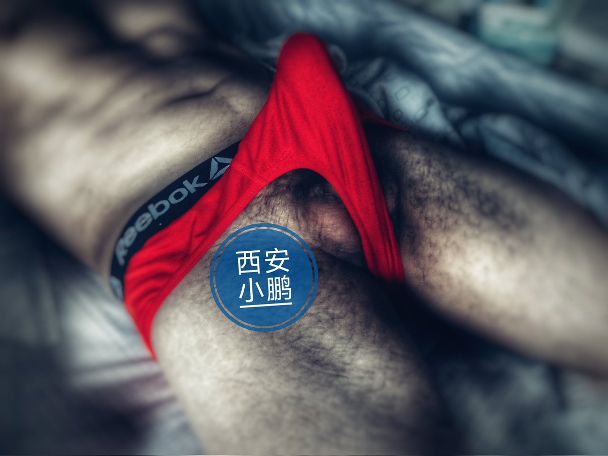 一大早就被做活轩的喇叭吵醒
然后选拿了这条内裤穿上
只是希望今天股市颜色如它
但转念一想
都已经开始依靠内裤来拯救股市
是个多么悲伤的故事