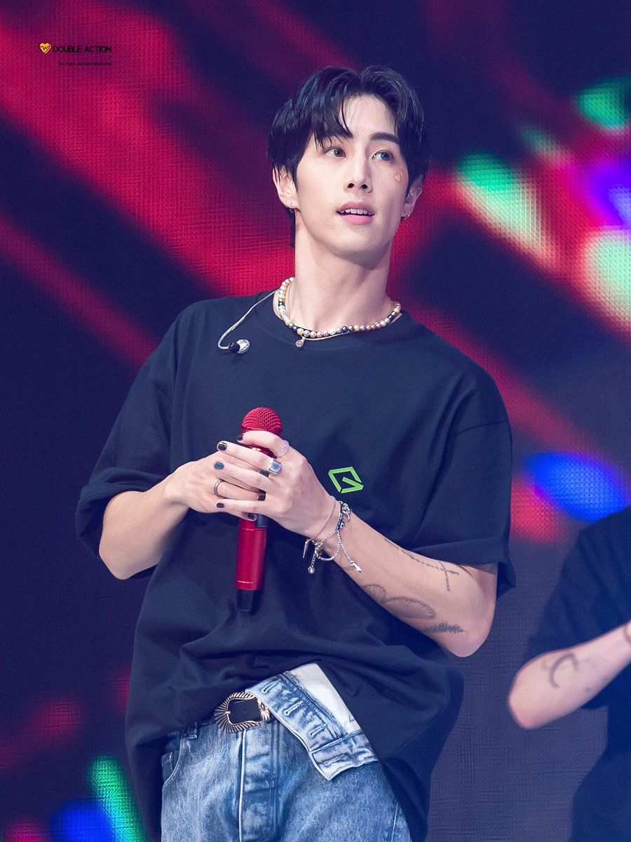 doubleaction_94's tweet photo. #GOT7 #갓세븐 #MARK #마크 #HOMECOMINGwithIGOT7 https://t.co/1sDkGmjCYX