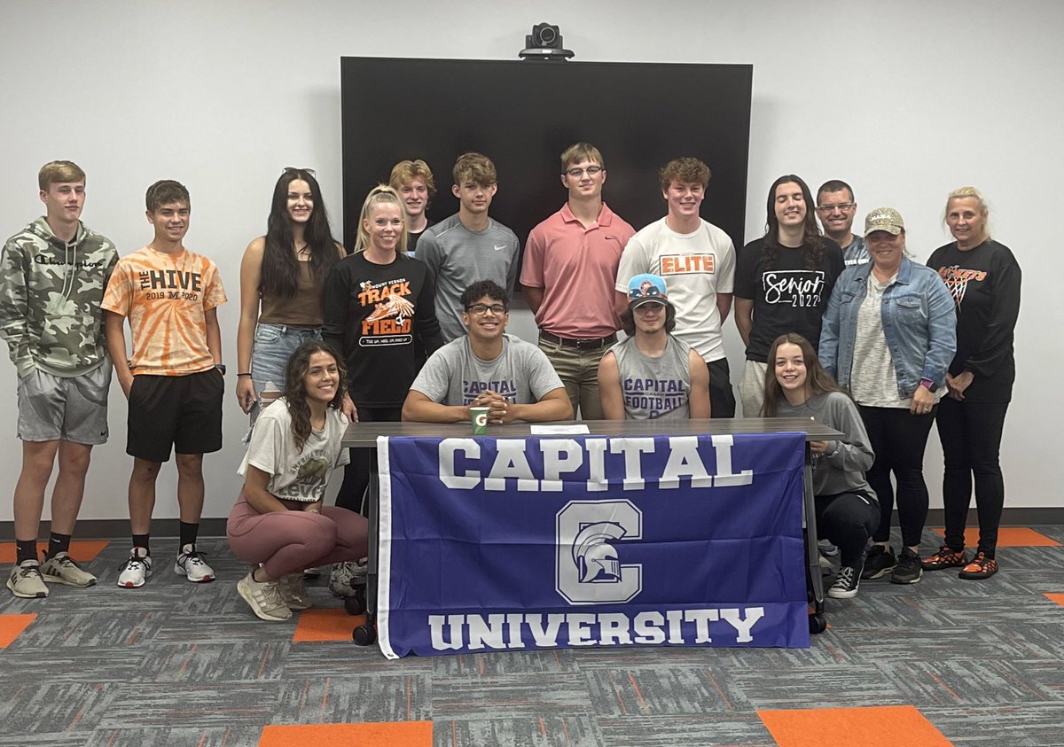 Kathy Thayer tweet media