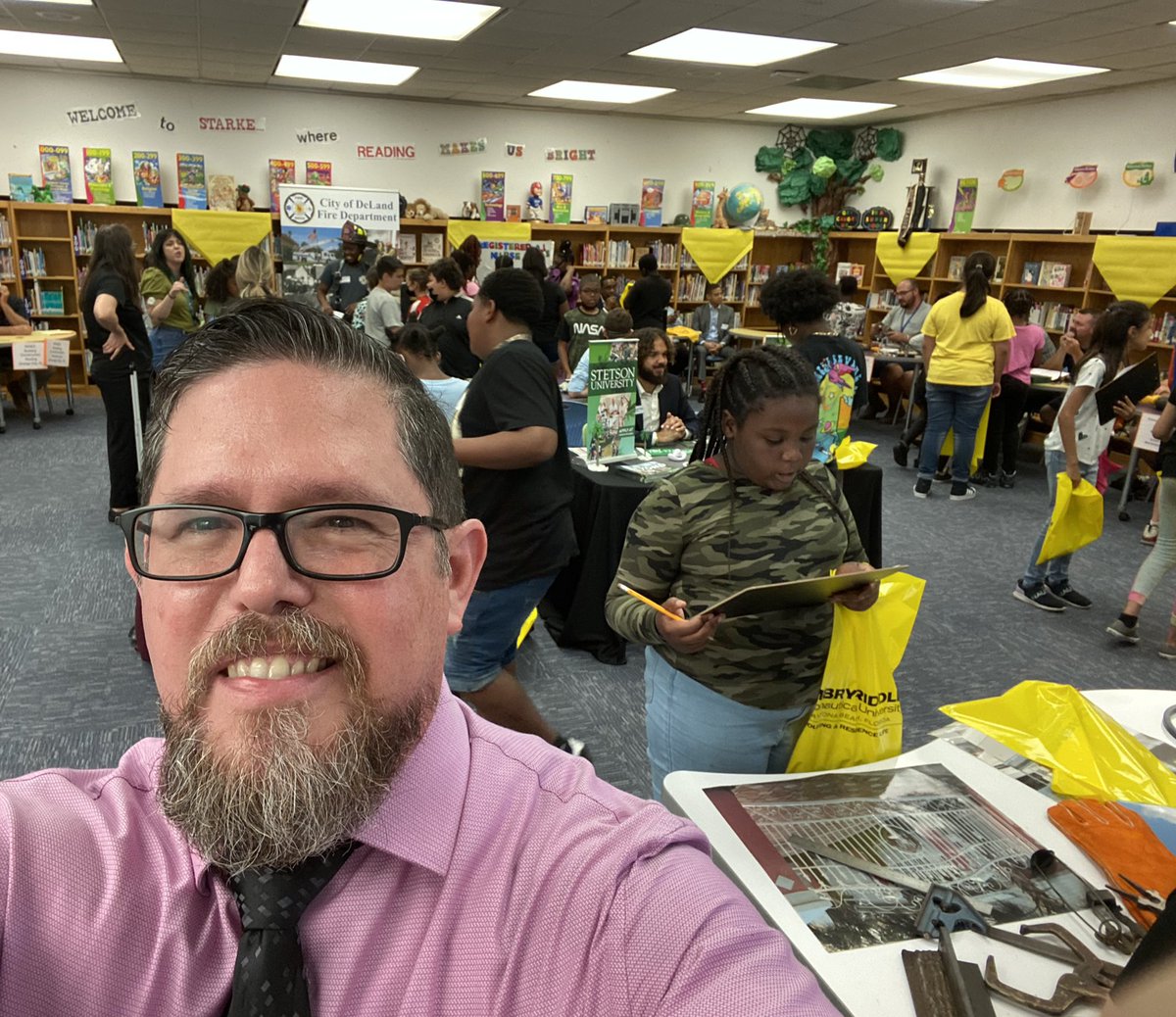 Career Day @ Edith I. Starke ! I had so much fun being interviewed by students.
First Q: I want to be a teacher, where do I start?! <a href="/EISElemKoalas/">Edith I. Starke Elem</a> #careerday #FutureEducatorsOfAmerica