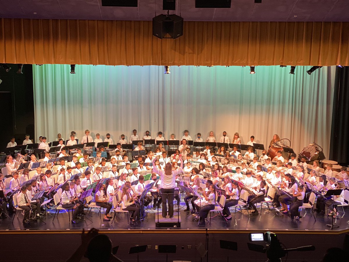 jkaros01's tweet photo. Amazing work by our THS Elementary Feeder Instrumentalists!!  @FCPSCCaulfield @FCPSband @thstitanpride @FCPS_SVPA https://t.co/SMQI6uQgqf