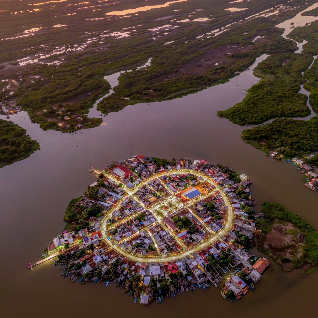 #Mexcaltitán #Nayarit reconocido en “Lo Mejor de México 2022” por su organización, gestión gubernamental, ordenamiento social y cuidado de la reserva natural, para la recuperación del nombramiento oficial como #PuebloMágico de México. 

#rivieranayarit <a href="/mexicodesc/">MexicoDesconocido</a> <a href="/SecturNayarit/">SECTUR Nayarit</a>