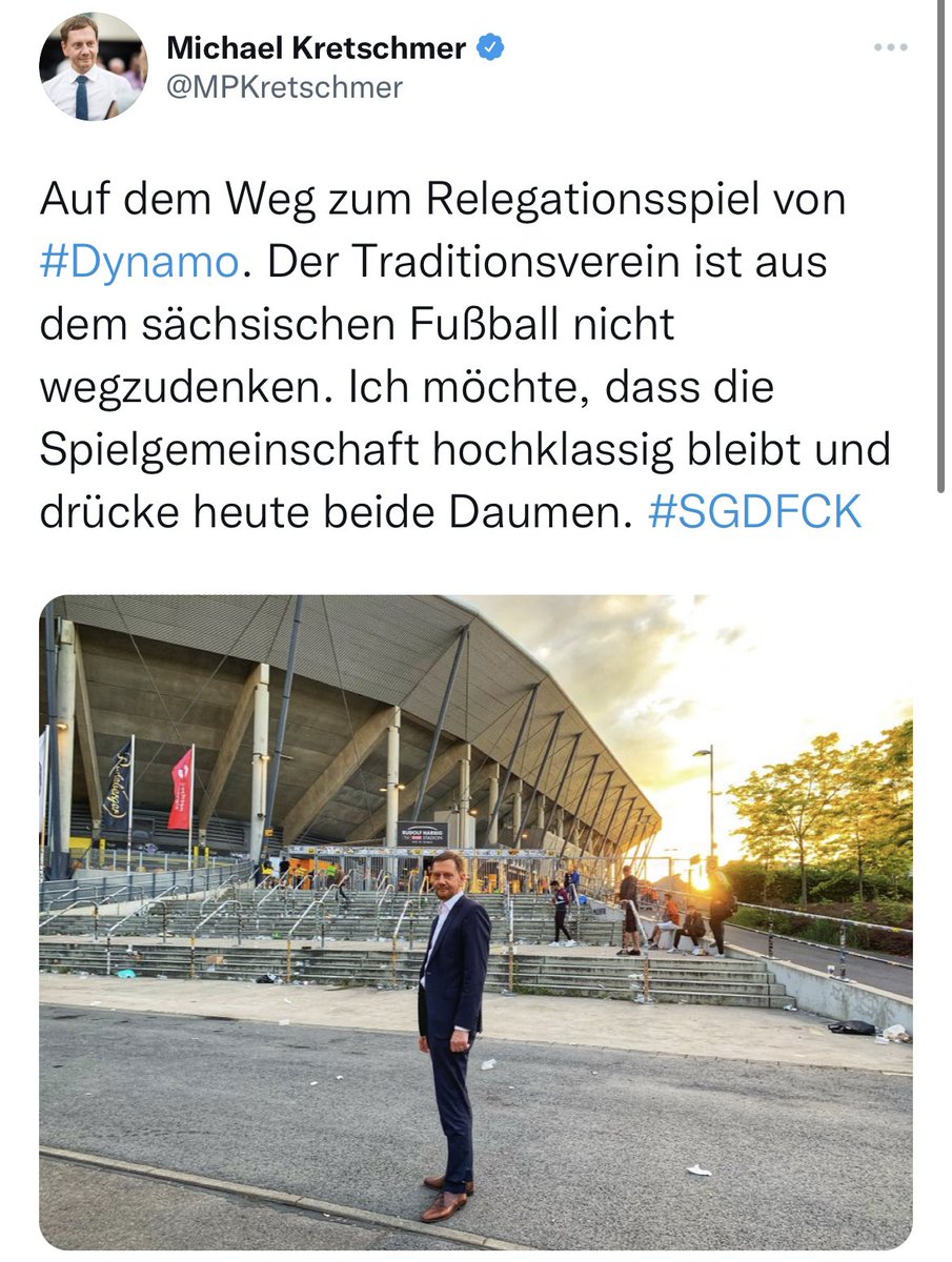 „Samstag war ich noch für #RB. Heute geht‘s für mich als Fan in Fankleidung natürlich in den K-Block der ‚Spielgemeinschaft‘. 
K wie Kretschmer. Hihi.“
