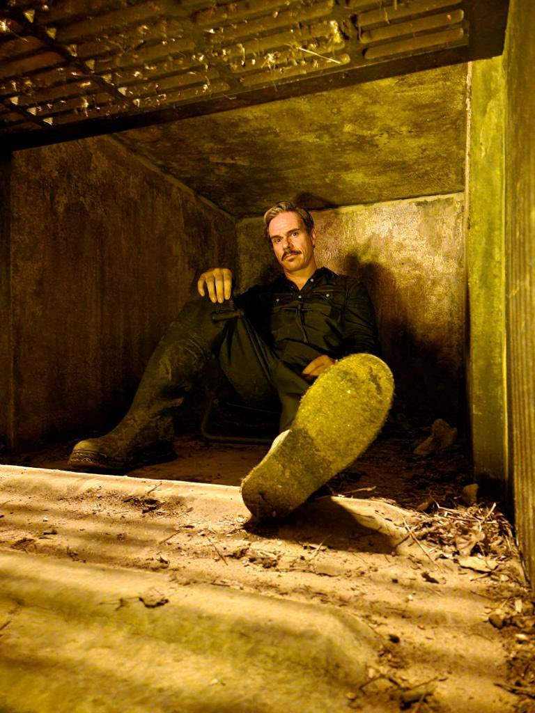 We’re all in the gutter. But some of us are looking at the satrs. - Oscar Wilde