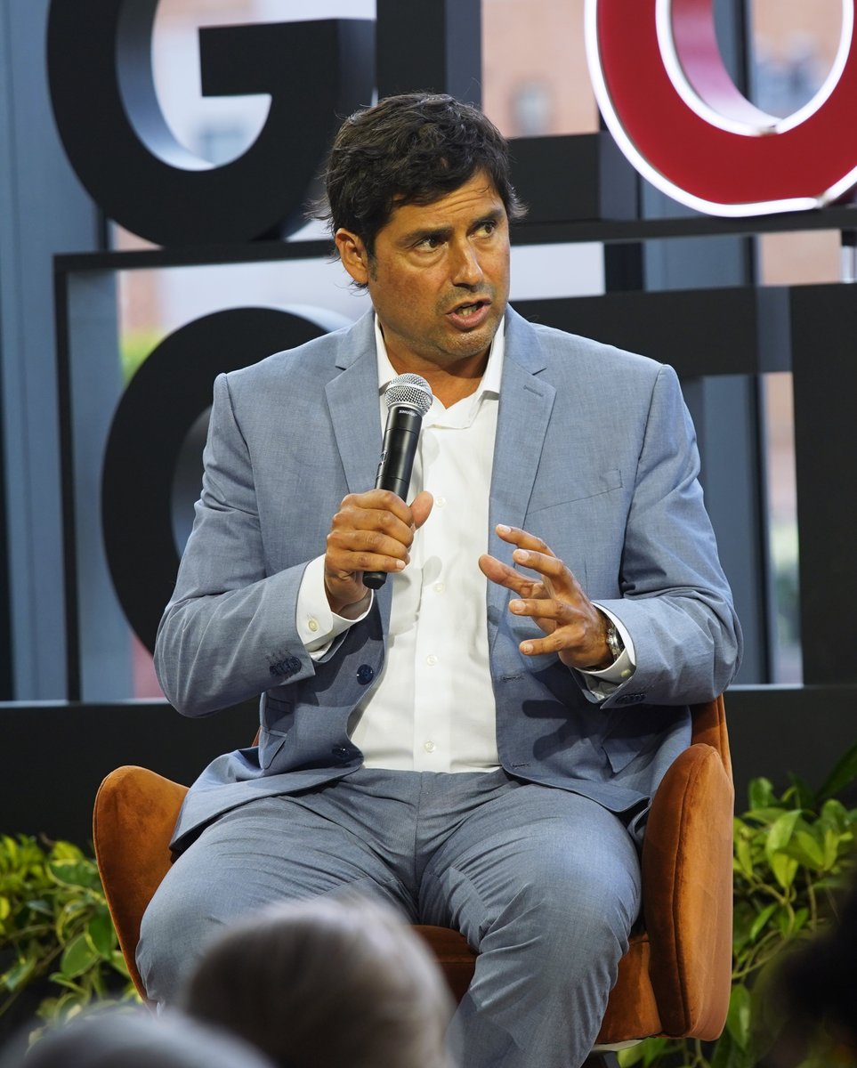 Hughcevans's tweet image. Michael Robinson Chavez on the power of images in wartime: “When an event like this is happening, and you’re looking at a photograph – it should unnerve you, it should upset you. And hopefully drive you to action. When I’m taking a photograph, I’m keeping that in mind.” #GCNow