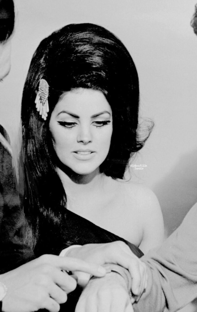 Happy birthday Miss Priscilla Presley    