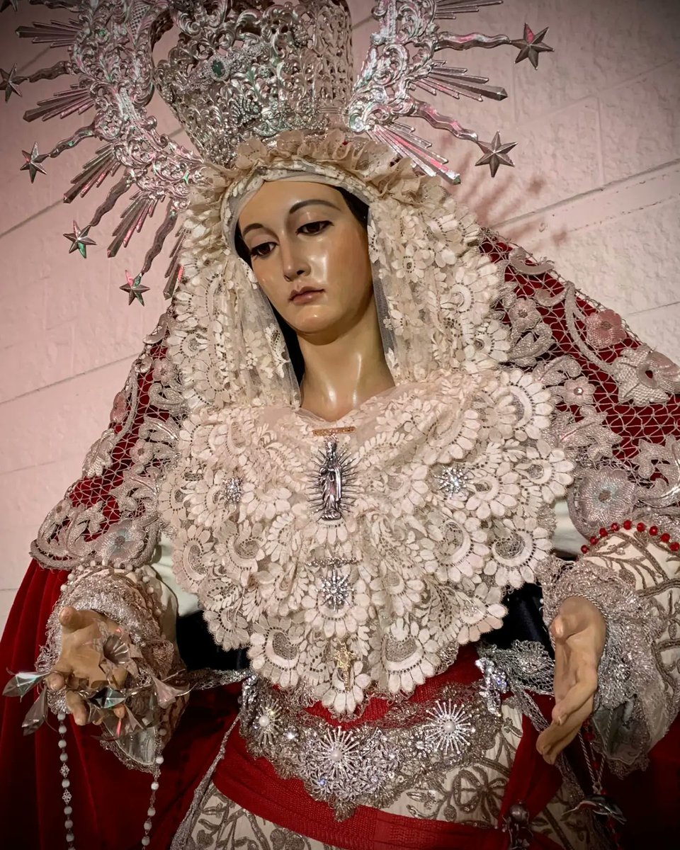 Santa María del Triunfo vestida para los Cultos de Ascensión del Señor por nuestro Hermano y vestidor Álvaro Abril