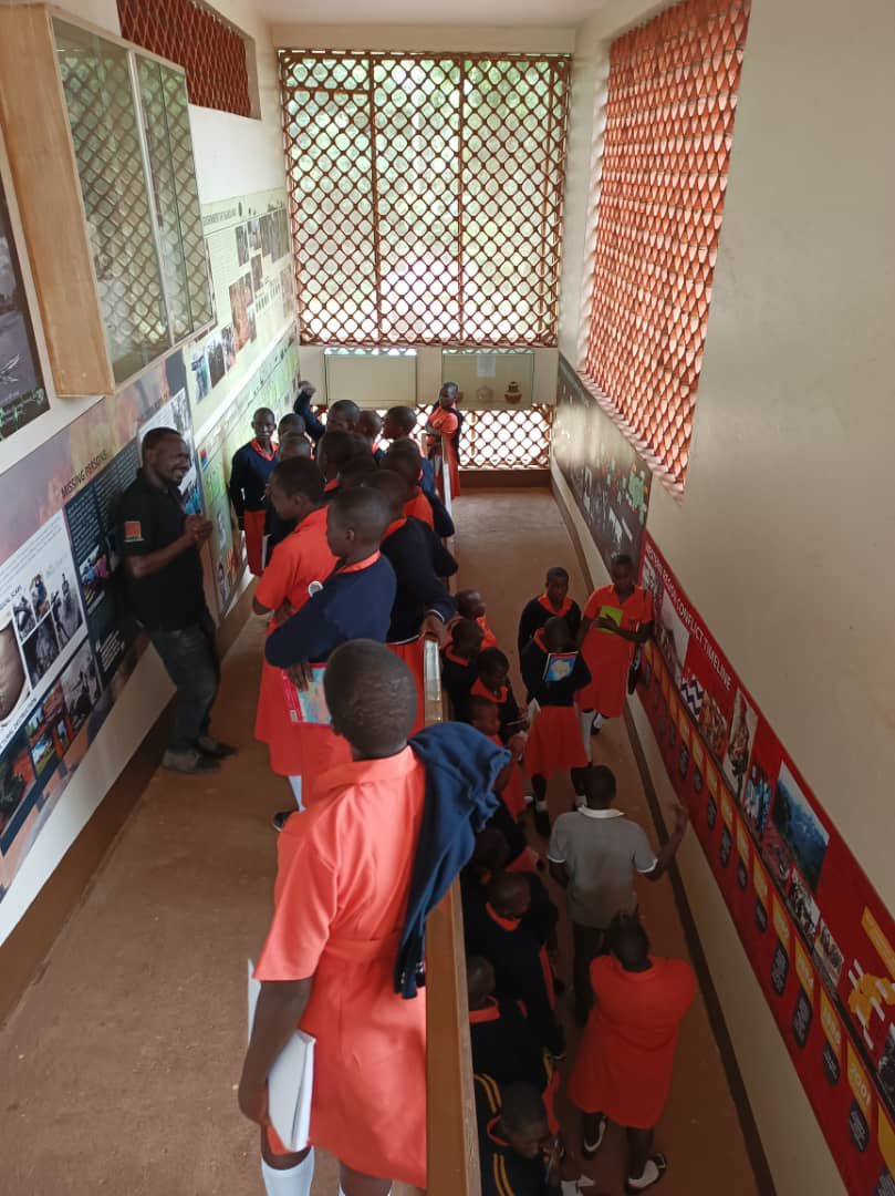 Kitgum Y.Y Okot Memorial Secondary School students of senior 1&amp;2, members of the school’s History Club today visit <a href="/NMPDCKitgum/">NMPDC</a> <a href="/refugeelawproj/">Refugee Law Project</a> A visit inspired by recent introduction of teaching Transitional Justice in lower secondary  

<a href="/DevotaNuwe/">Devota Nuwe</a> <a href="/DGFUganda17/">DGFUganda</a> @DrChrisDolan