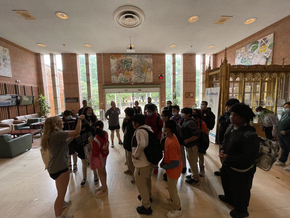Fonville_MS's tweet photo. Students excited and honored to explore college opportunities with a visit to @RiceUniversity #WhateverItTakes @Fonville_MS https://t.co/irxQduS24V