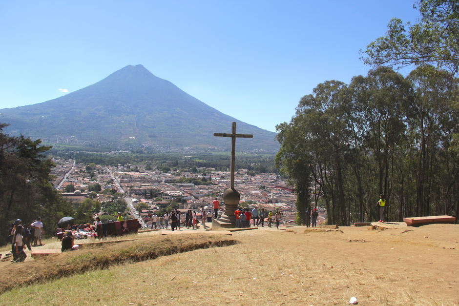 ✝️ ANTIGUA GUATEMALA ⎮  Invertirán más de Q2 millones en remozamiento del parque Cerro de la Cruz

La municipalidad y el ministerio de Cultura planean una serie de mejoras, entre ellas un mirador tipo deck.

Más detalles: bit.ly/3sUgRbK