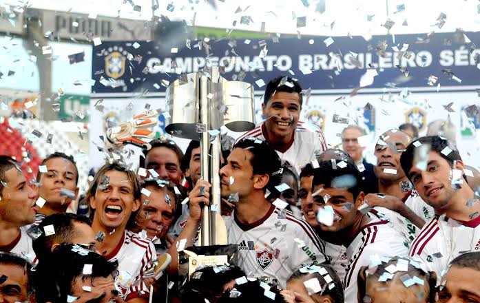 FlowerNense's tweet photo. Pra sempre nos nossos corações. Pra sempre o nosso eterno ídolo. Pra sempre a camisa 9 vai ser lembrada como o número do Fred. Melhoras ídolo, e boa aposentadoria. O maior da nossa geração https://t.co/yzG2h5BaPT