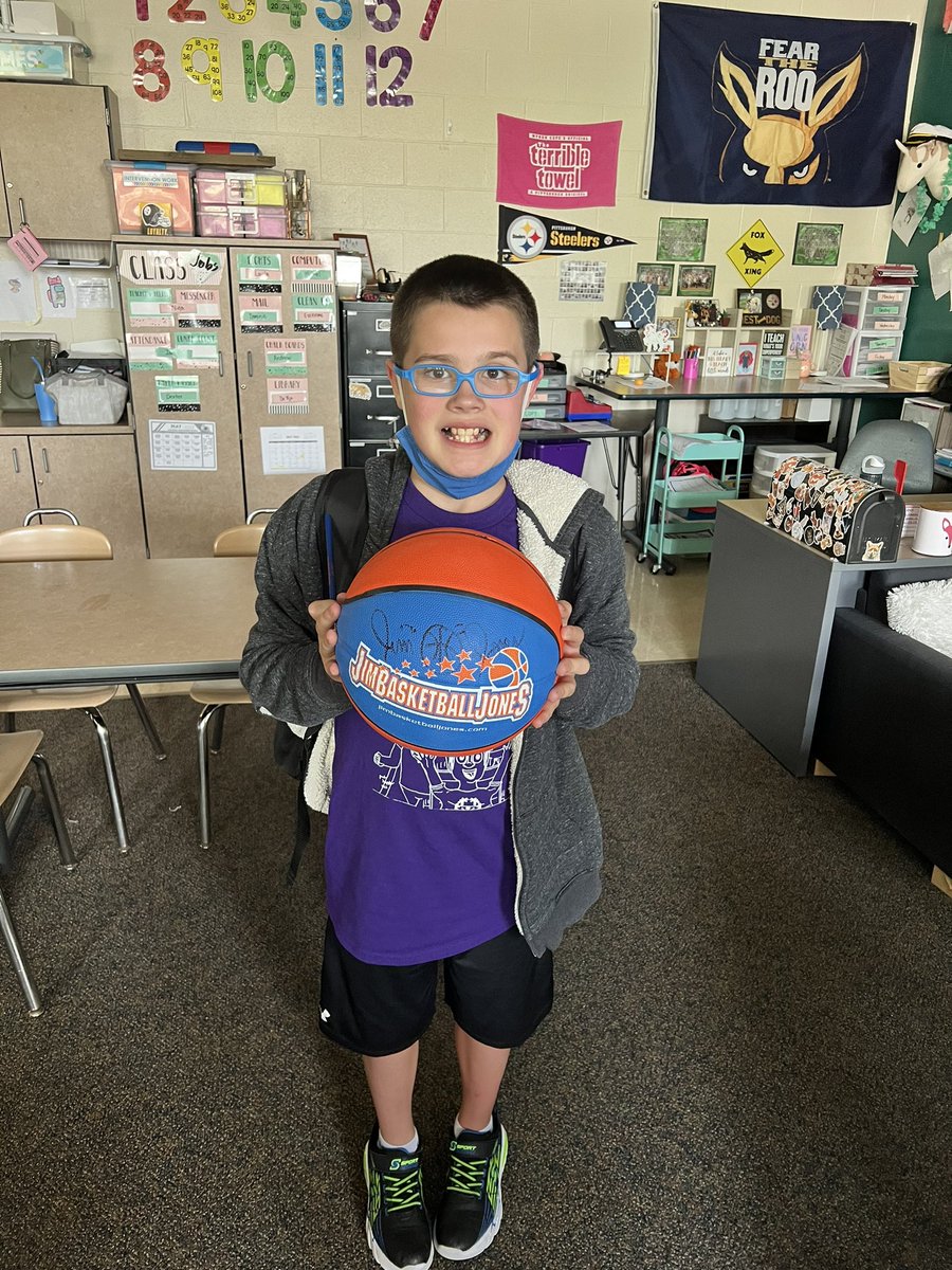 Treat others the way THEY want to be treated! What a AWESOME assembly we had today with <a href="/jimbballjones/">Jim Basketball Jones</a>. 🏀 Had the best time getting out of our comfort zones! #platinumrule