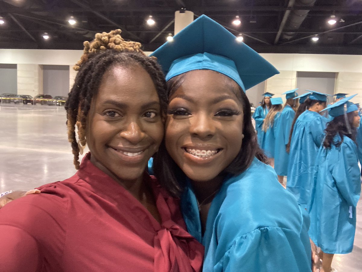 Jennifer Robinson tweet media