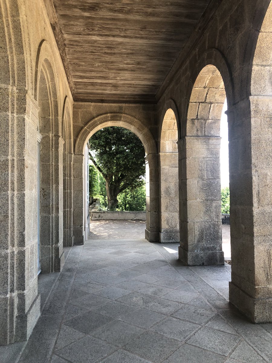 Puis le regard tourné vers la fenêtre ouverte et c’est un rêve d’Italie… #GarenneLemot #Clisson