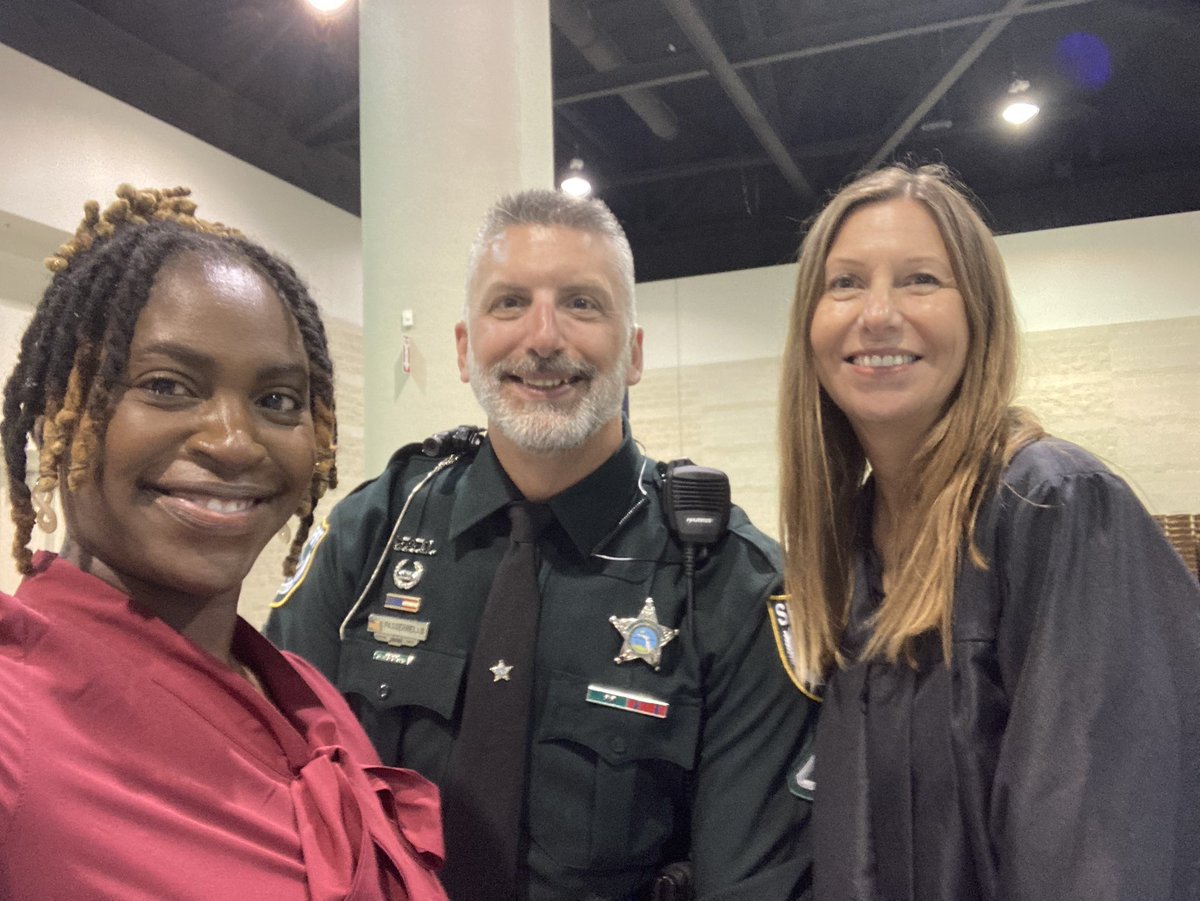 Jennifer Robinson tweet media