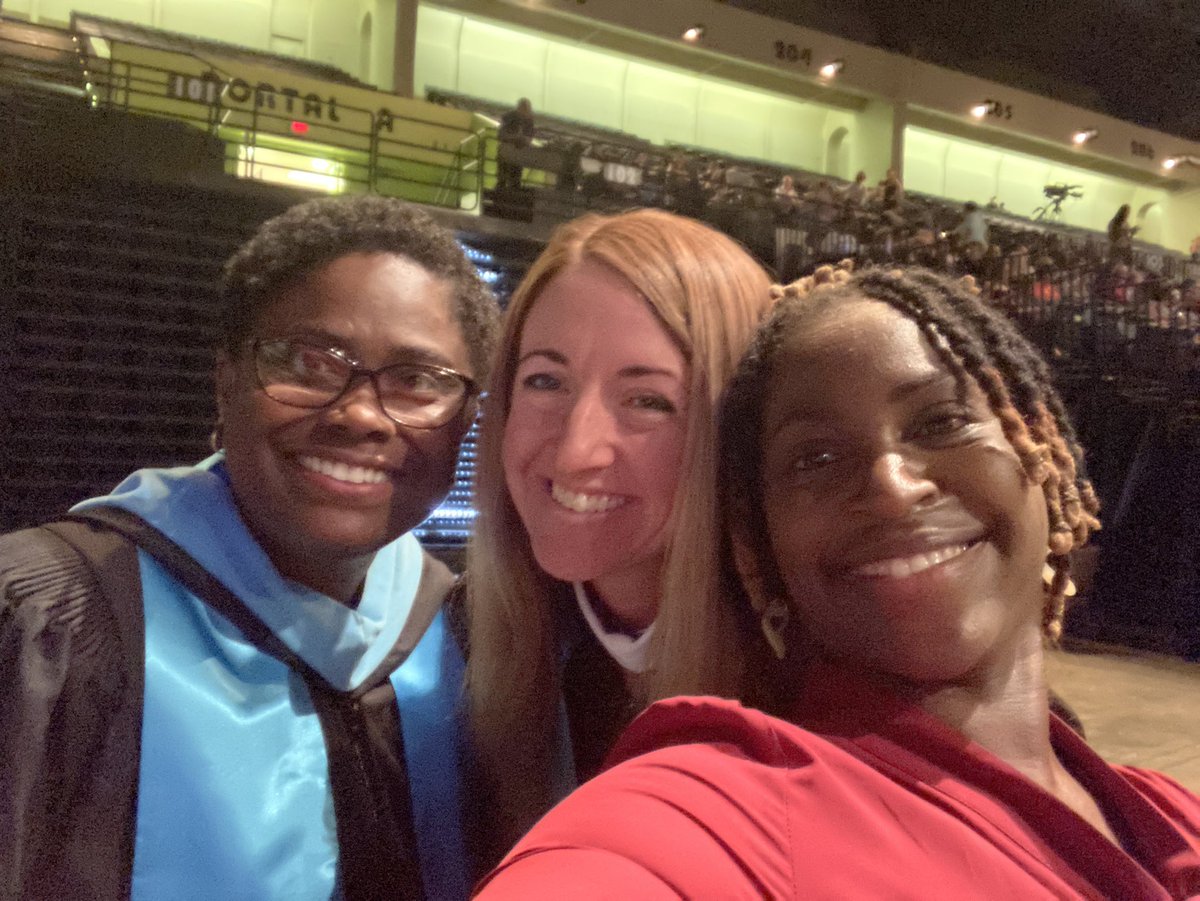 Jennifer Robinson tweet media