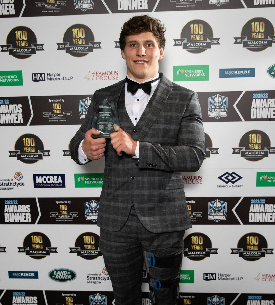 GlasgowWarriors's tweet photo. 🏆 A @Scotlandteam standout 

Your 2021/22 @HarperMacleod Test Player of the Season is @rory_darge 👌

#WhateverItTakes ⚔️🛡 https://t.co/8Ro4uFnkOR