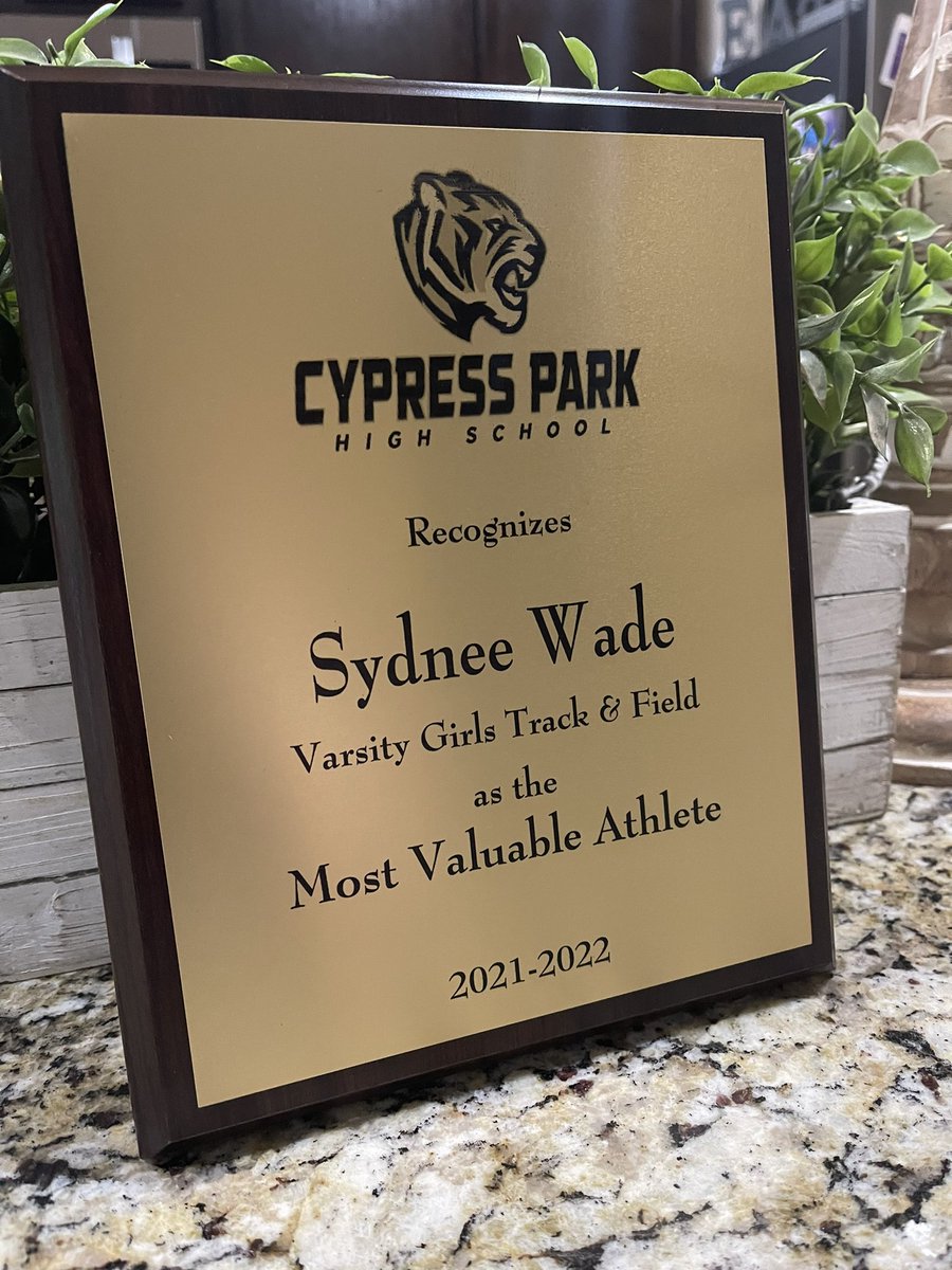 burr_sydnee's tweet image. Summer track up next 💪🏾💪🏾💪🏾💪🏾 #roadtojuniorolympics