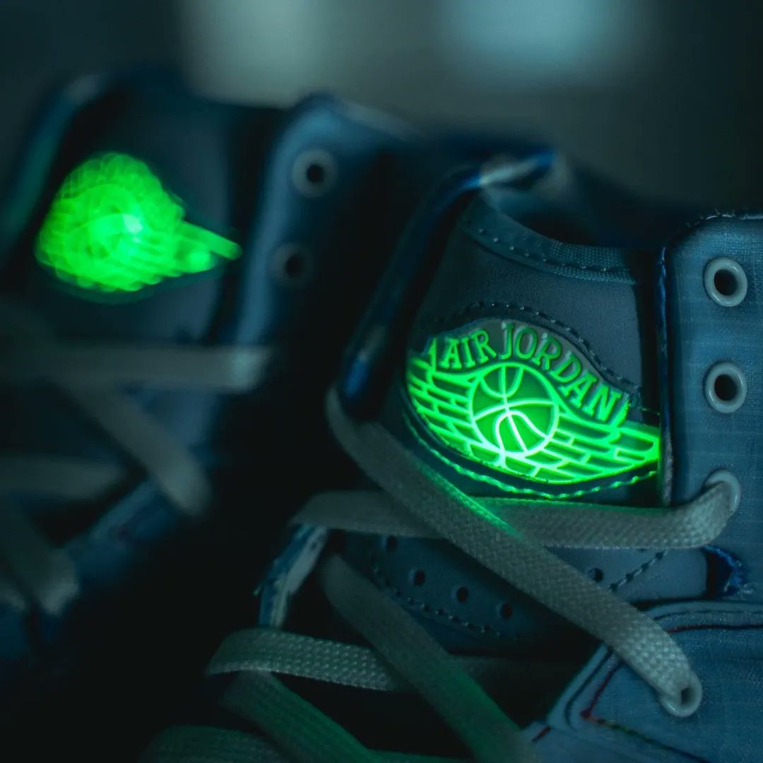 JustFreshKicks tweet media