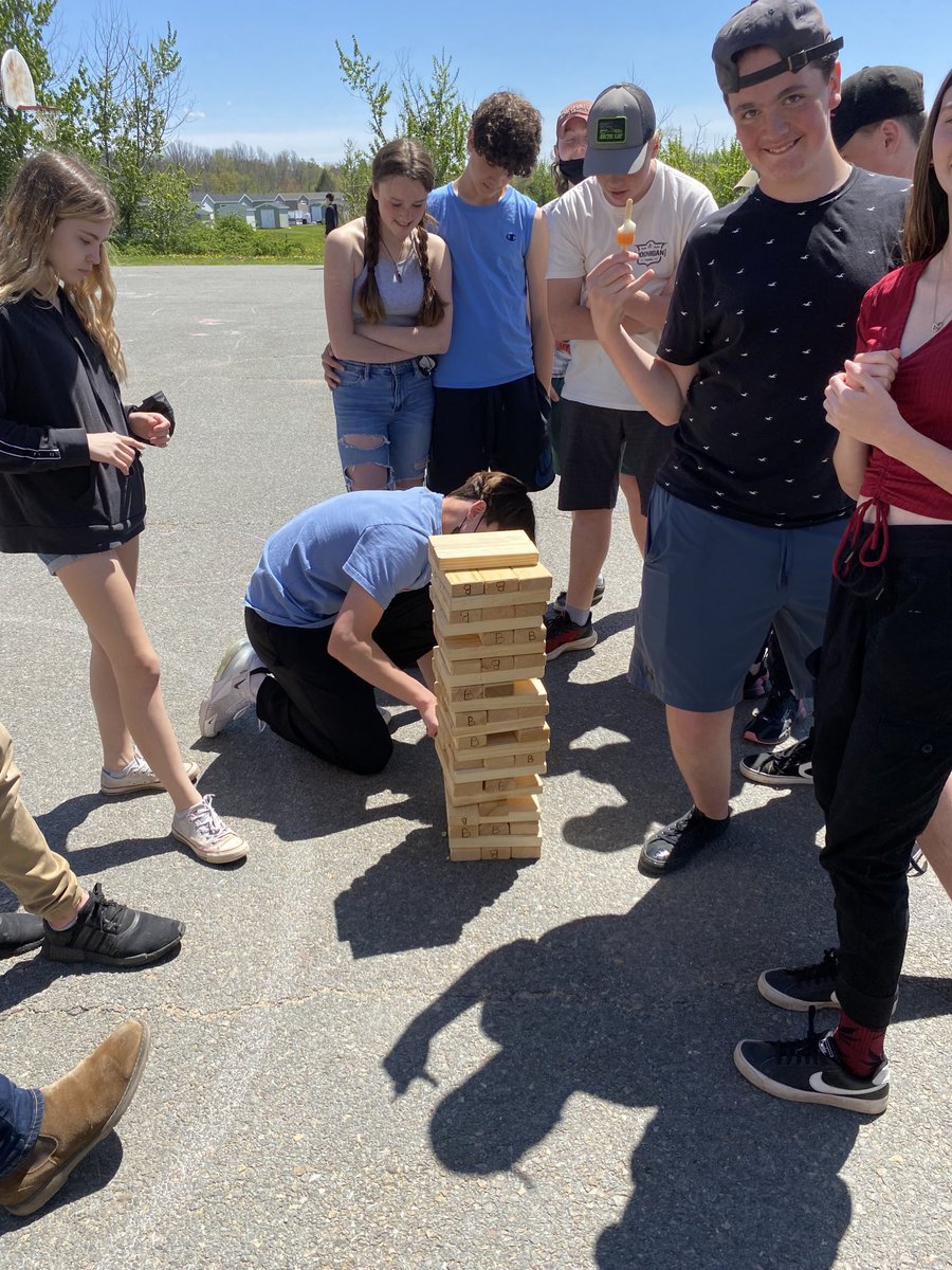 AvonViewHighSchool tweet media