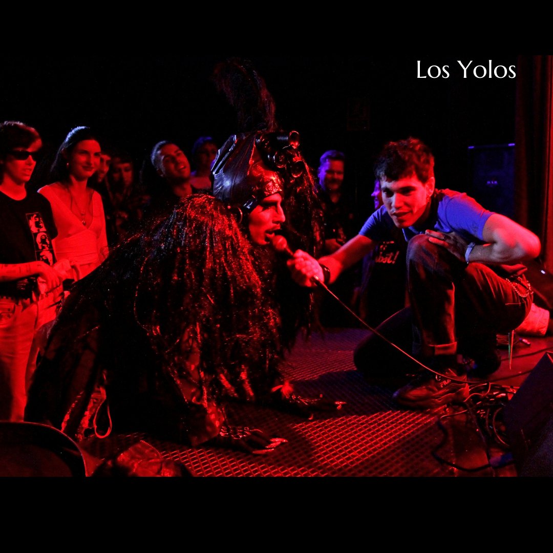 Muzzaica's tweet photo. En nuestra página web podéis ver la crónica del festival Humo Fest de @HUMOINTL en la @UploadBarcelona. Os invito a ver las fotos📸y escuchar nuestra lista de reproducción de youtube ▶️para conocer las bandas. Line-up: Los Yolos, Viuda, Mausoleo, Sofia, La URSS, @SomosLaHerencia https://t.co/f7J04FPBTw
