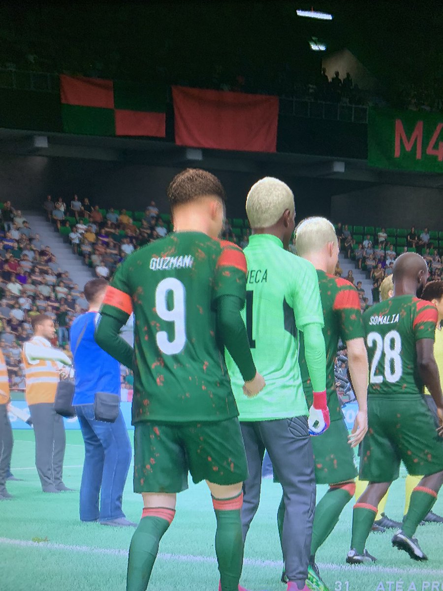 tbt con el cinturon de capitan!  muy agradecido a d'alessandro por la confianza este dia #vamosubirleao