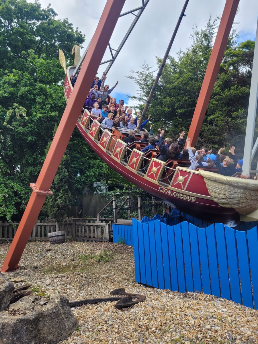 Whyteleafe_sch's tweet photo. Some children faced their fears today and went on the ride at Robin Hill #robinhill #boatride #stomachflip #handsup #lhadago #fearsfaced https://t.co/D5067paN8C