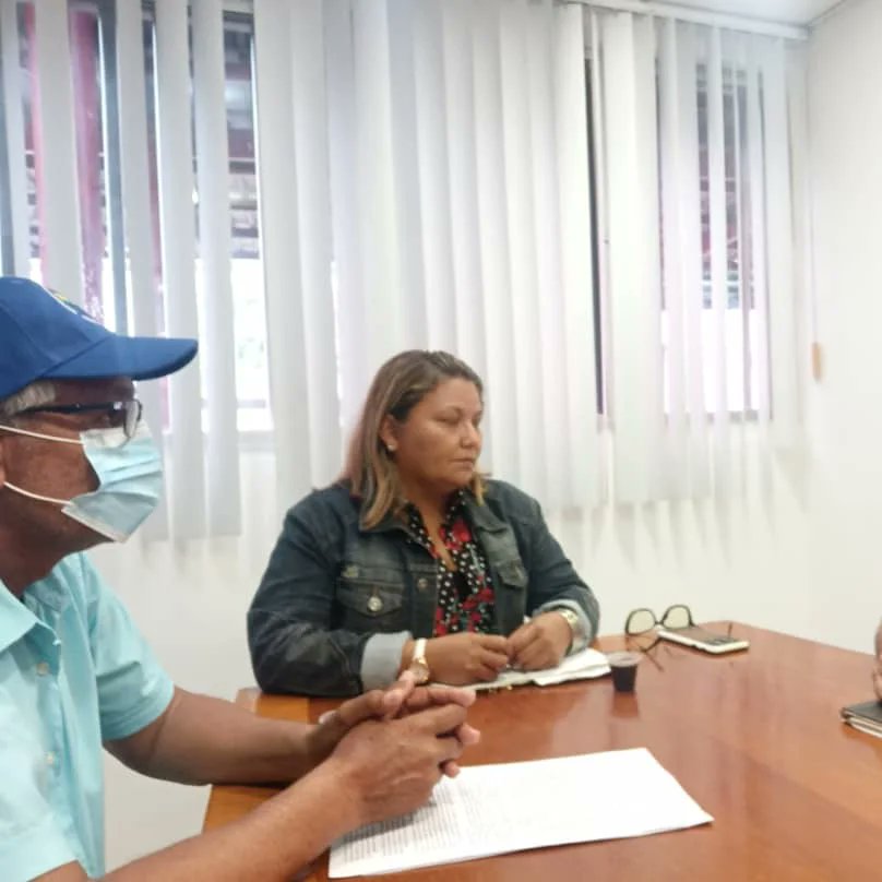 suttene_'s tweet photo. Una representación de #Suttene sostuvo una reunión en la sede de Ministerio de Transporte con el fin de mejorar el esquema de distribución de combustible ⛽. 

El documento introducido está respaldado por: 

Suttene
Mbsptv
Sebtene
Forcatene 
Submotone
Coptippncejo

#NuevaEsparta https://t.co/awnoX6LqAr