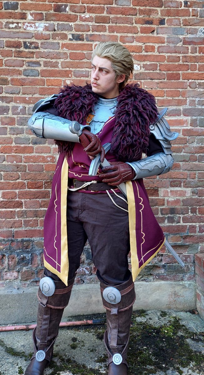 Harry Gray Cosplay/embroidery tweet media